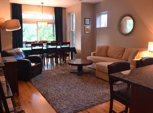 1433 W Addison St APT 3, Chicago, IL 60613