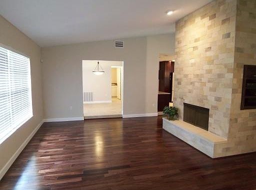 2nd image of 5724 Tamarack Dr