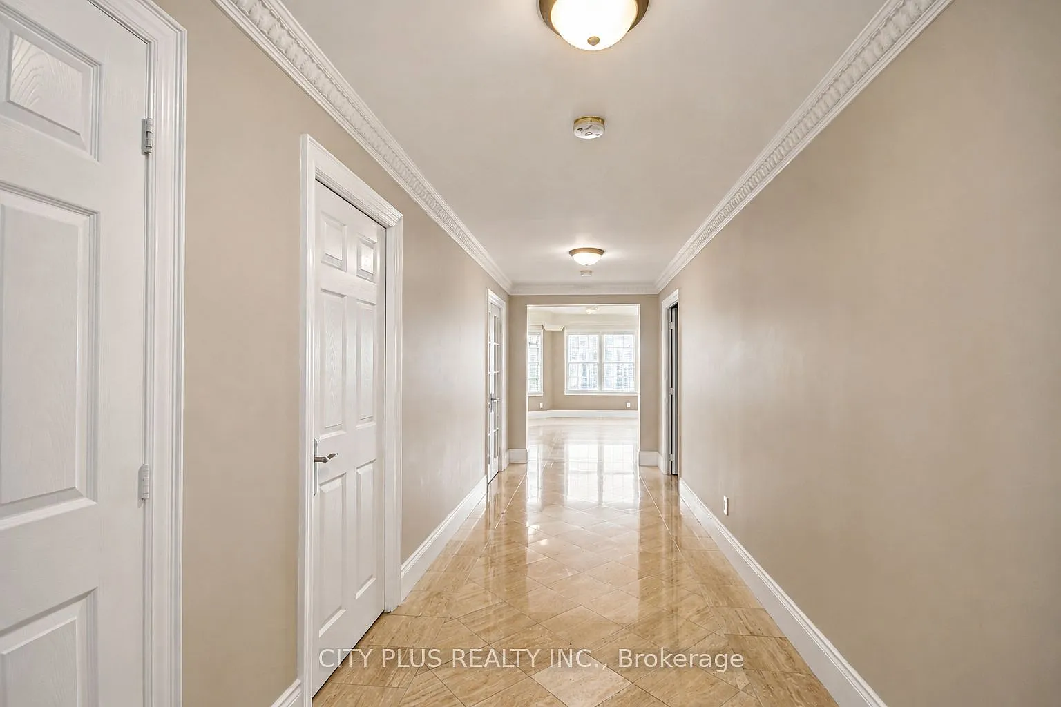 4 bed, $6,000 — Photo 1