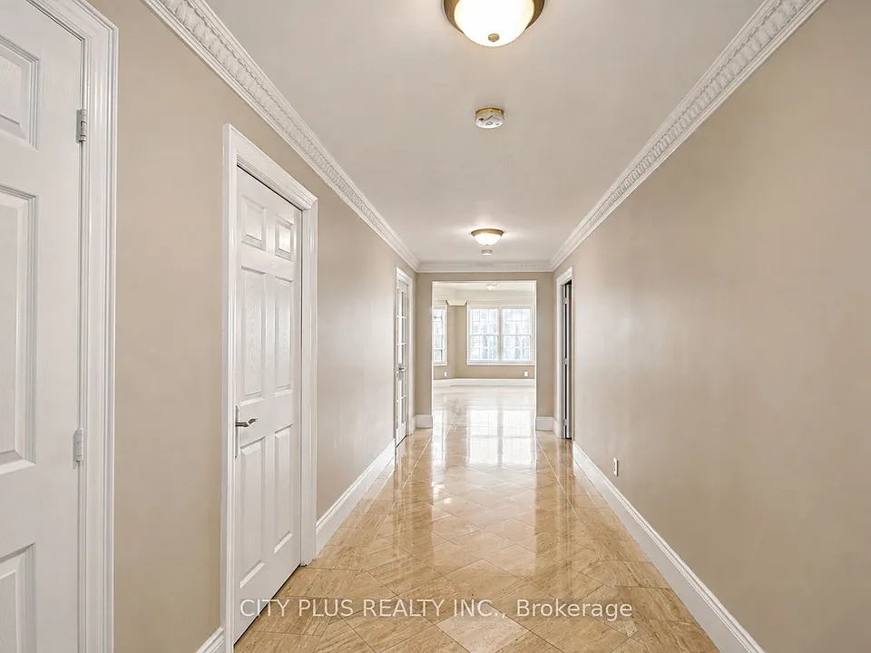 80 Harrison Garden Blvd #1521