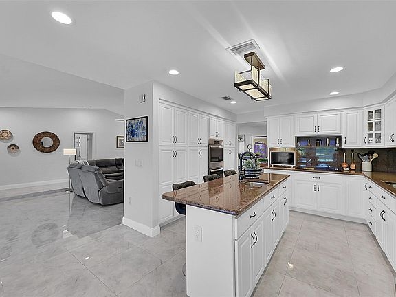 4th image of 9315 NW 1st Street