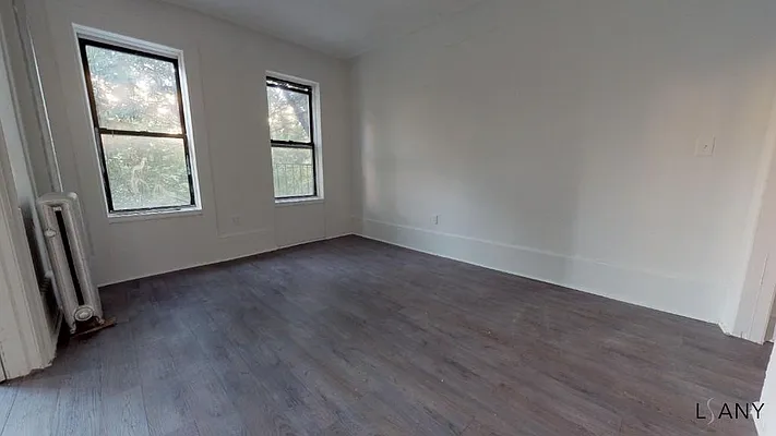 Rented by LandSeair Real Estate Group | media 9