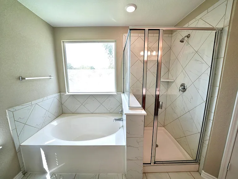 107 Kyle Cv — Photo 34