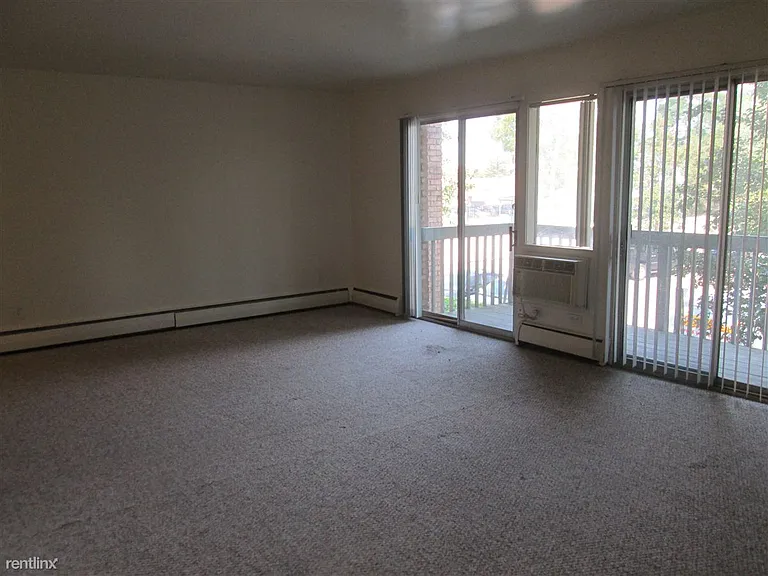 404 W Forest Ave — Photo 23