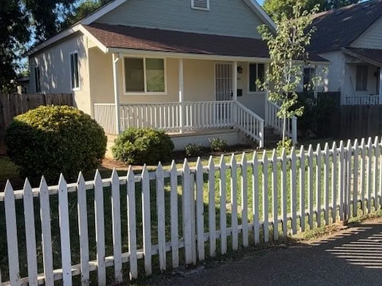 803 Natoma St — Photo 1