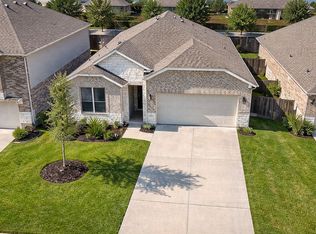 930 Youth Water Rd, Montgomery, TX 77316