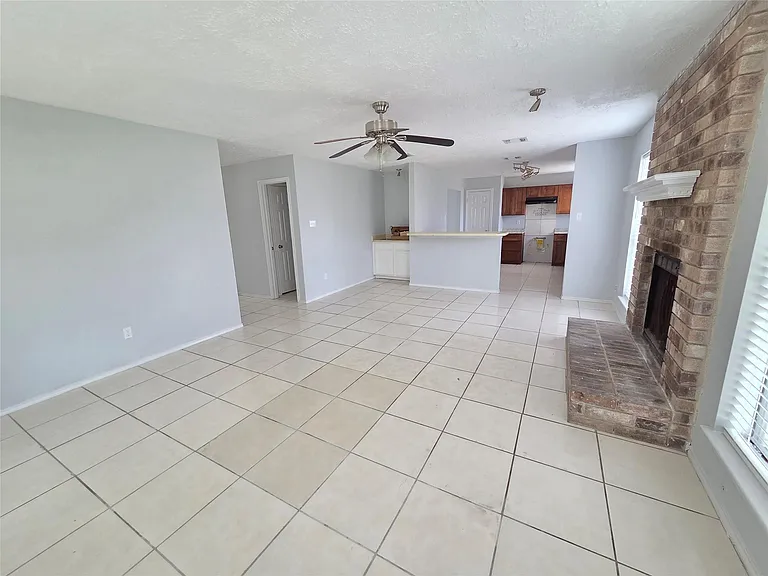 1454 Plumwood Dr — Photo 9