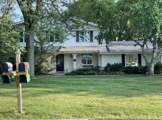 18095 Saint James Rd, Brookfield, WI 53045