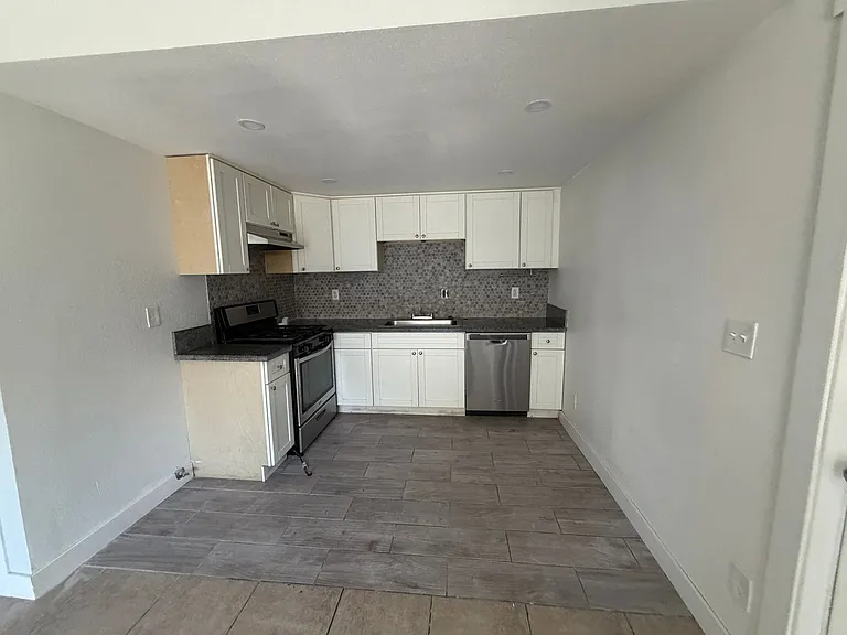 10181 De Soto Way — Photo 7