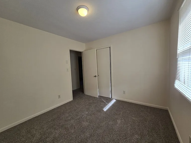 7514 Telfair Dr — Photo 7