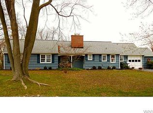 4415 Westwood Rd, Williamsville, NY 14221
