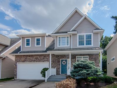 2370 Earl Shaffer Ct, Ann Arbor, MI, 48105