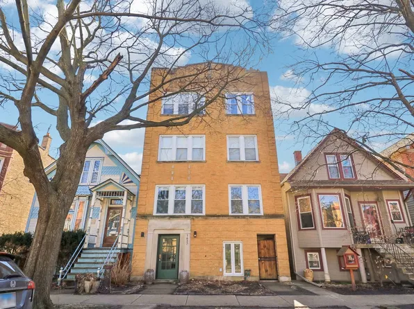 1637 W Olive Ave #1, Chicago, IL 60660