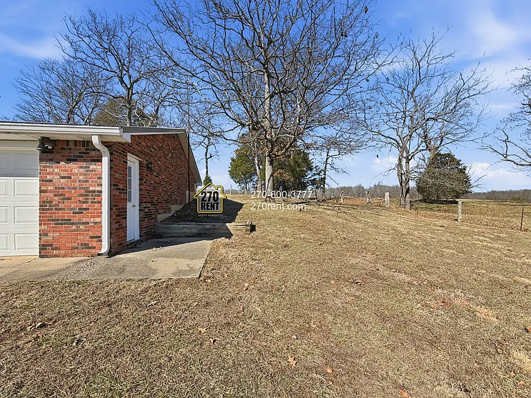 2390 Brandenburg Rd — Photo 4