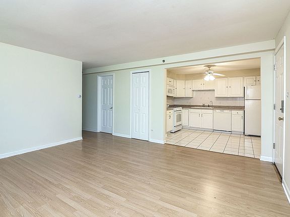 4th image of 6708 107th St APT 3C