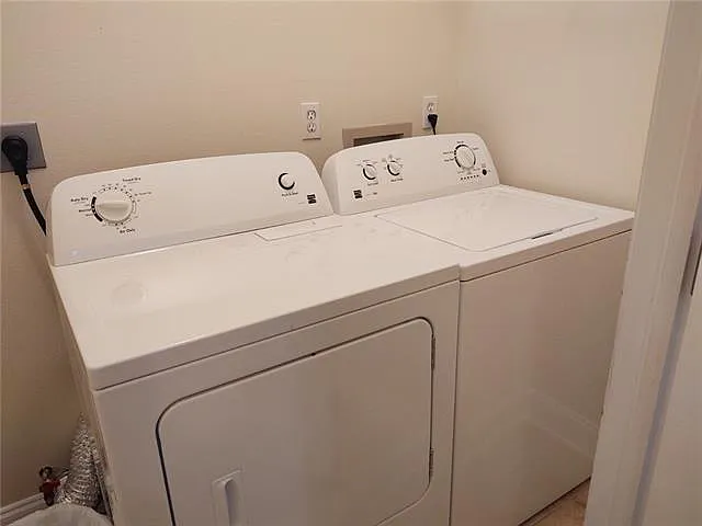 3716 Roman St — Photo 12