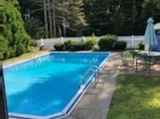 10 Ridge Dr, Dudley, MA 01571
