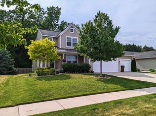 3880 Danbridge Dr, Lansing, MI 48906