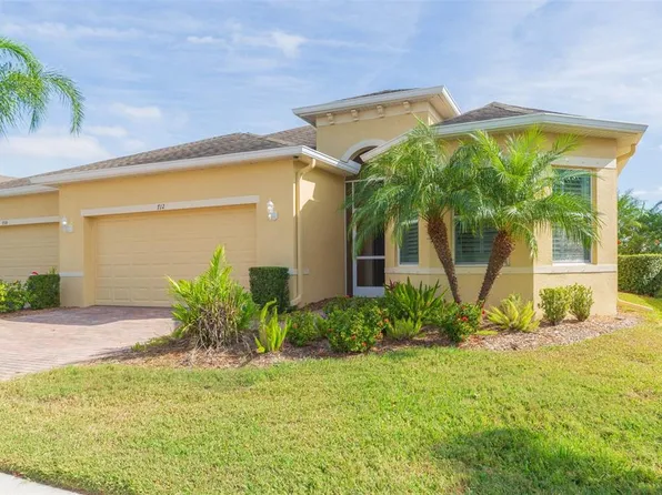 712 Chipper Dr, Sun City Center, FL 33573