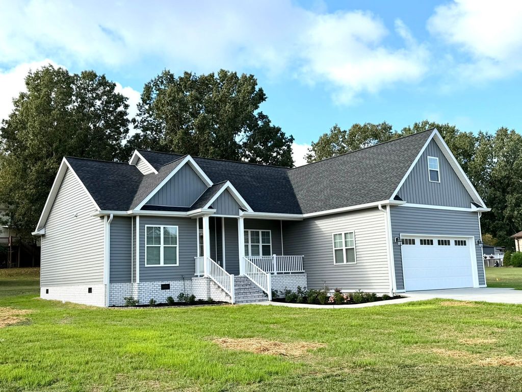 245 Royal Park Dr - Property Image