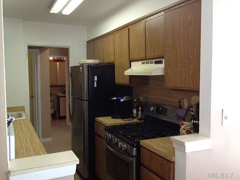4th image of 3 Birchwood Ct APT 3M