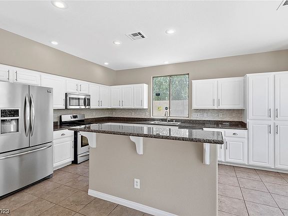 4th image of 9149 Craven Ave