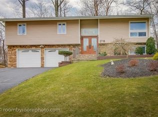 27-B S Airmont Rd, Airmont, NY 10901