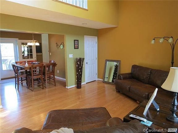5th image of 1350 Pell Dr