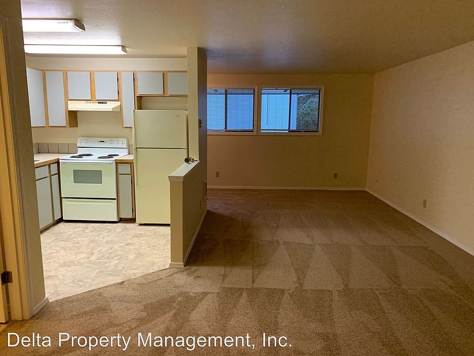 2nd image of 1230 Ash Ave APT 4