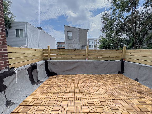 3rd image of 1221 N Franklin St #11448815