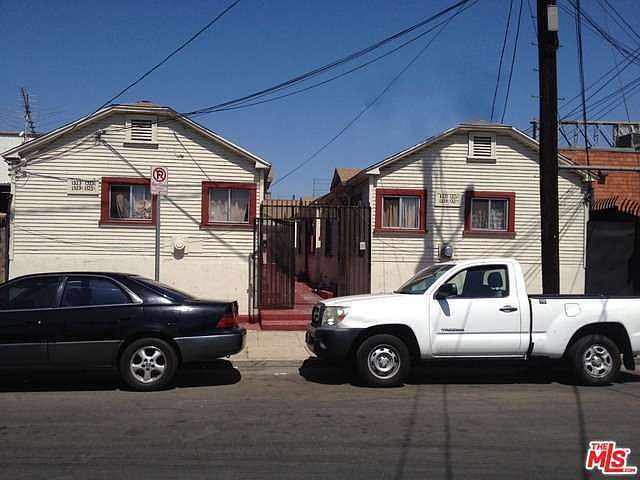 1st image of 1321 W 12th Pl