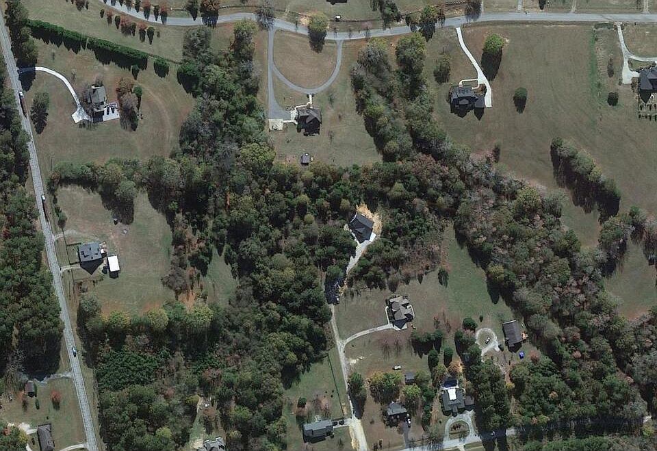 2nd image of 0 Mandy St