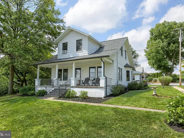 49 E Ridge Rd, Palmyra, PA 17078