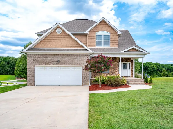 1265 Dreamfield Dr, Soddy Daisy, TN 37379