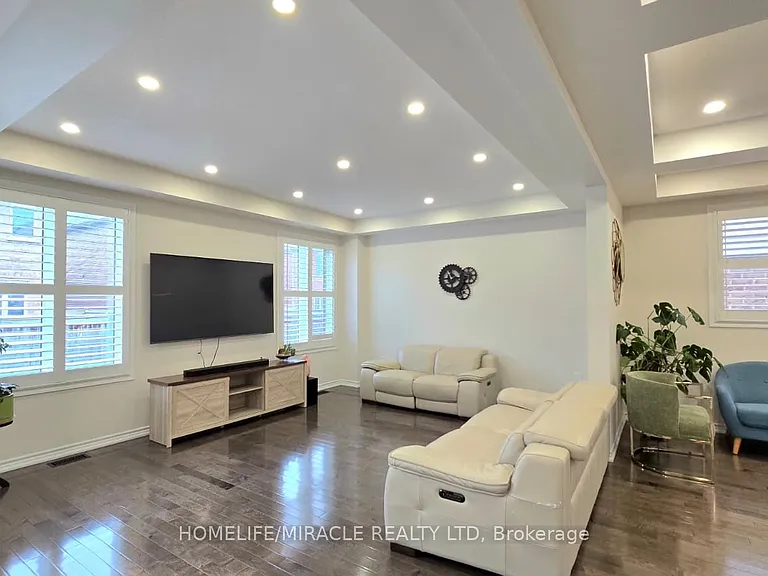 91 Tysonville Cir — Photo 9
