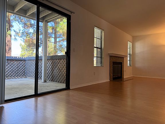 5th image of 14990 Avenida Venusto Unit 41