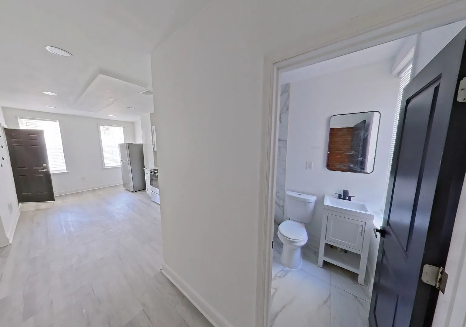 3331 N Howard St — Photo 4