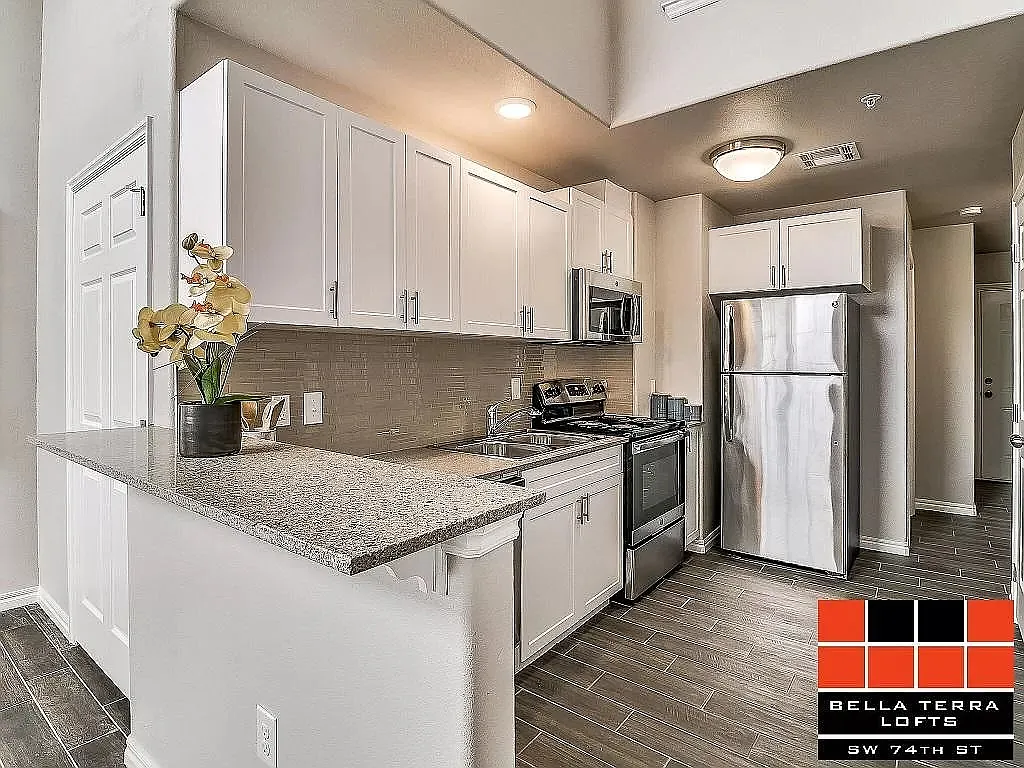 Bella Terra Lofts — Photo 1