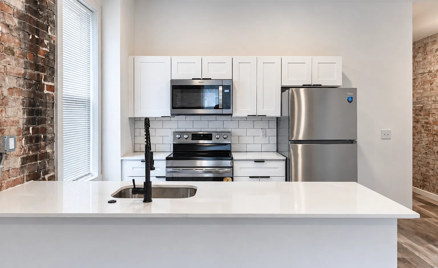 2 bed, $1,550 — Photo 1
