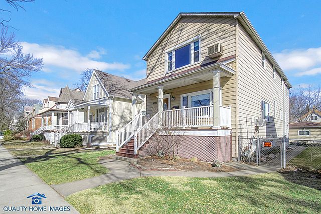 1st image of 4225 N Avers Ave