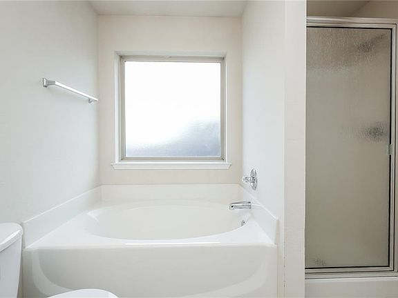 4th image of 6815 Orangeville Dr