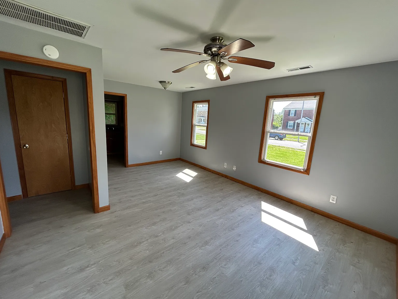 2 bed, $695 — Photo 3