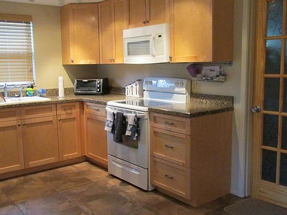 5th image of 3110 Bahia Ave