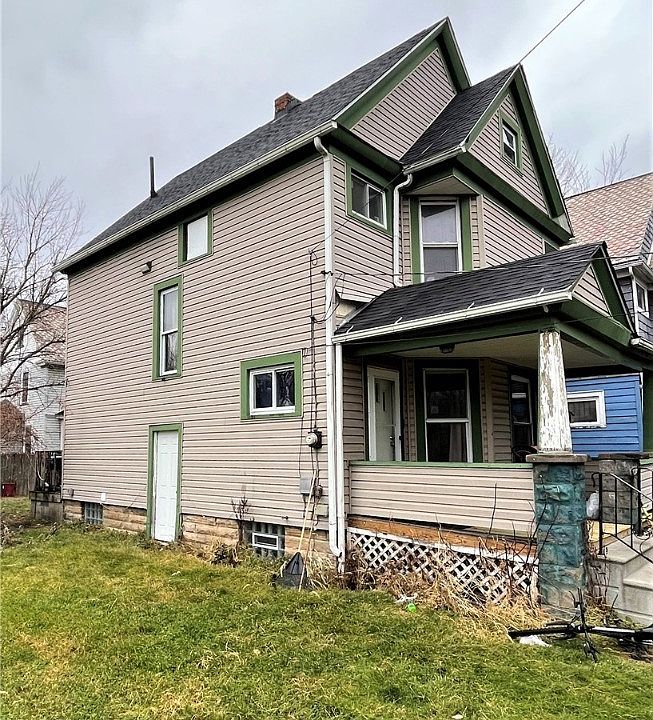 2nd image of 134 Parkview Ct