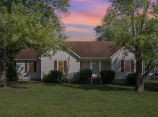402 Edmonson Ave, Chapel Hill, TN 37034