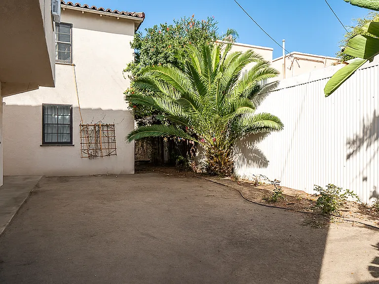 126-132 Bonito Ave — Photo 25
