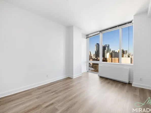 80 Dekalb Avenue image 5 of 20