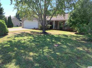 1411 Peabody Dr, Maryville, TN 37803