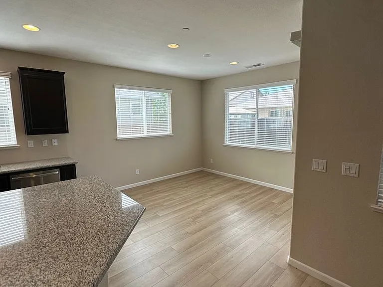 3251 Tinker Creek Way — Photo 11