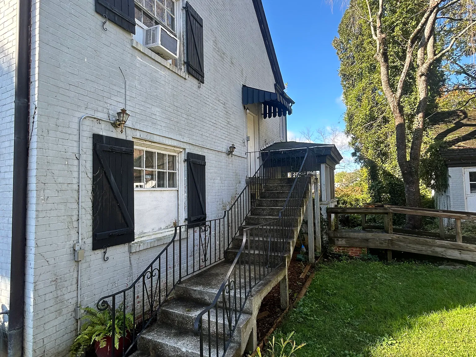 2 bed, $1,600 — Photo 2